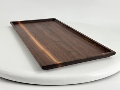 Large walnut tray with beautiful wood grain 