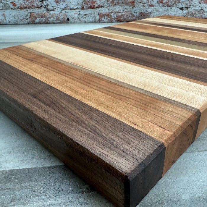 Vertical Edge Grain Cutting Board