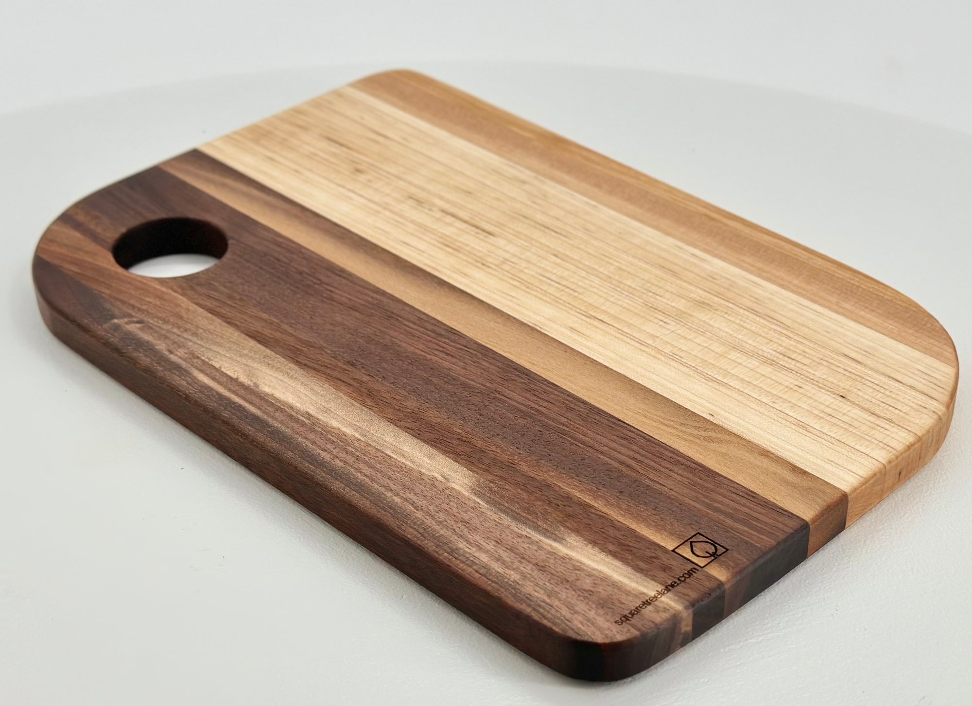 THE ADORABLE DRAWER-ABLE CHOPPING BOARD IN WALNUT & Maple