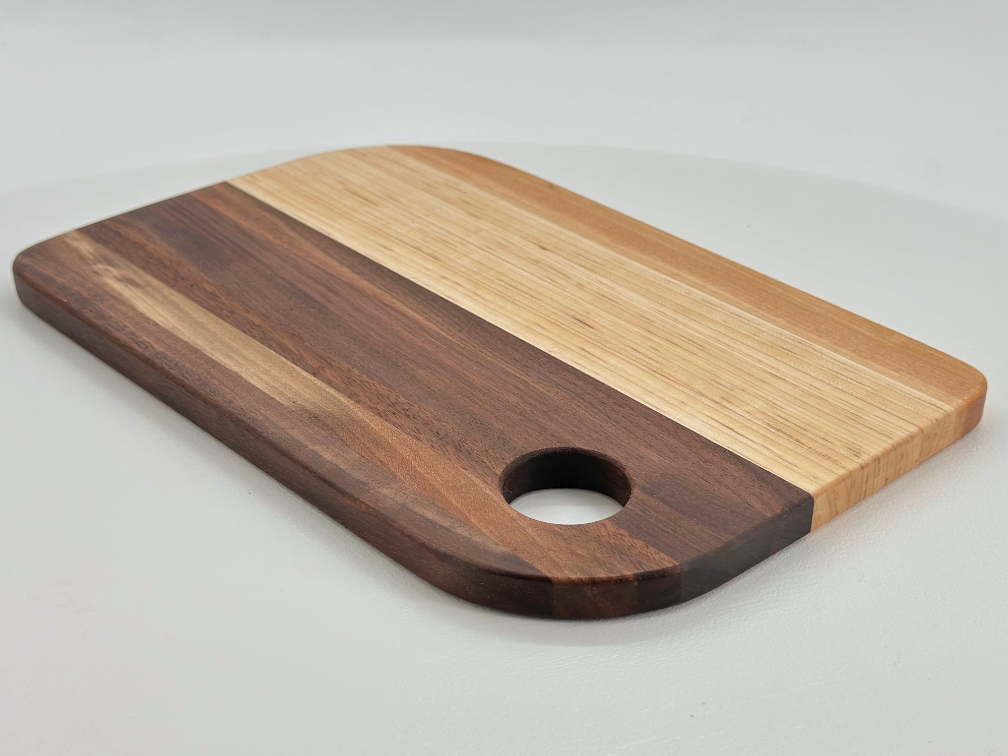 THE ADORABLE DRAWER-ABLE CHOPPING BOARD IN WALNUT & Maple